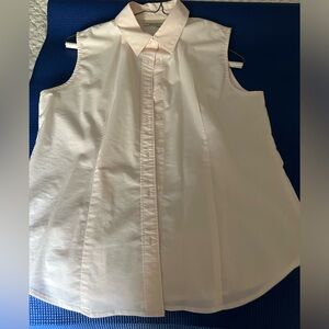 Sleeveless button down top